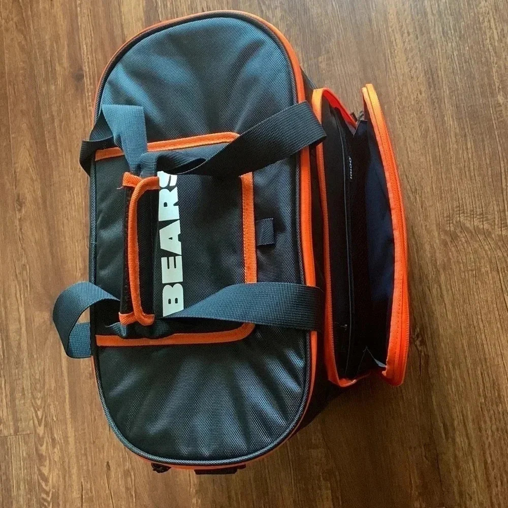 Chicago Bears 28 Can Tailgate Tote Insulated Igloo Cooler Bag New - Picture 3 of 7